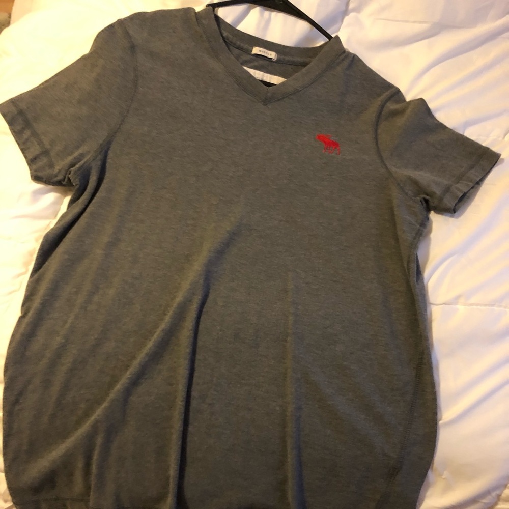 Abercrombie v neck
